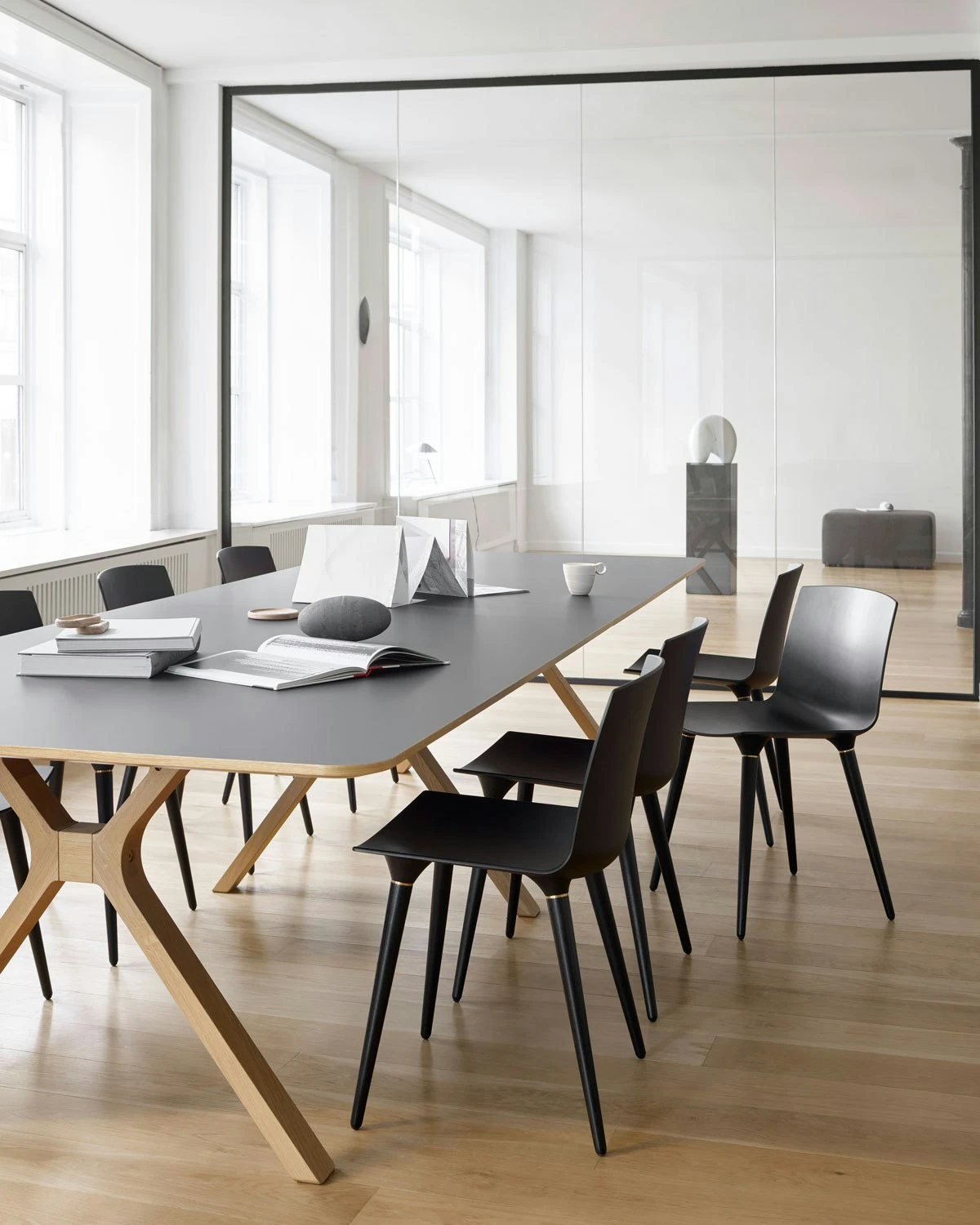 Andersen TAC Stuhl, Schwarz/In Schwarz Lackierter Eiche 2 Andersen TAC Stuhl, Schwarz/In Schwarz Lackierter Eiche – Bild 2