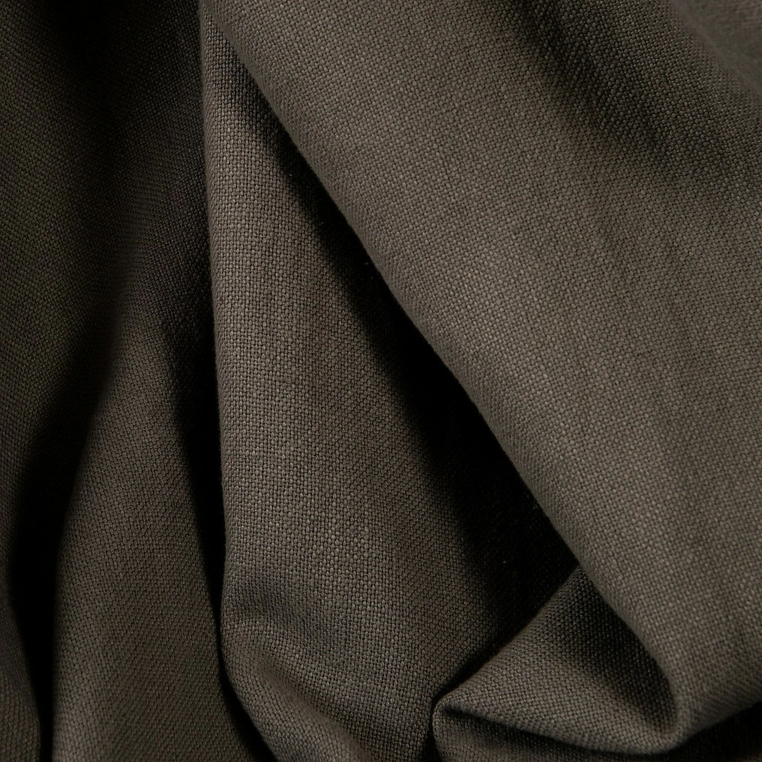 Le Grand Air Sofa 2-Sitzer Leinen, Smokey Granite 2 Le Grand Air Sofa 2-Sitzer Leinen, Smokey Granite – Bild 2