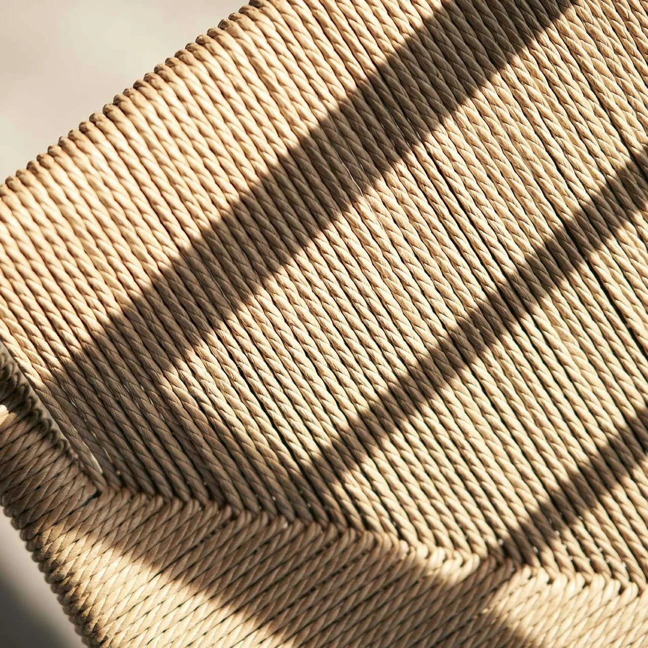 J80 Stuhl, Schwarz / Sitz Natur 4 J80 Stuhl, Schwarz / Sitz Natur – Bild 4