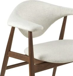 Gubi Masculo Esszimmerstuhl, Geöltes Walnussholz / Plain 0026 8 Gubi Masculo Esszimmerstuhl, Geöltes Walnussholz / Plain 0026 -SitzEleganz Geschaft gubi masculo dining chair wood base 11