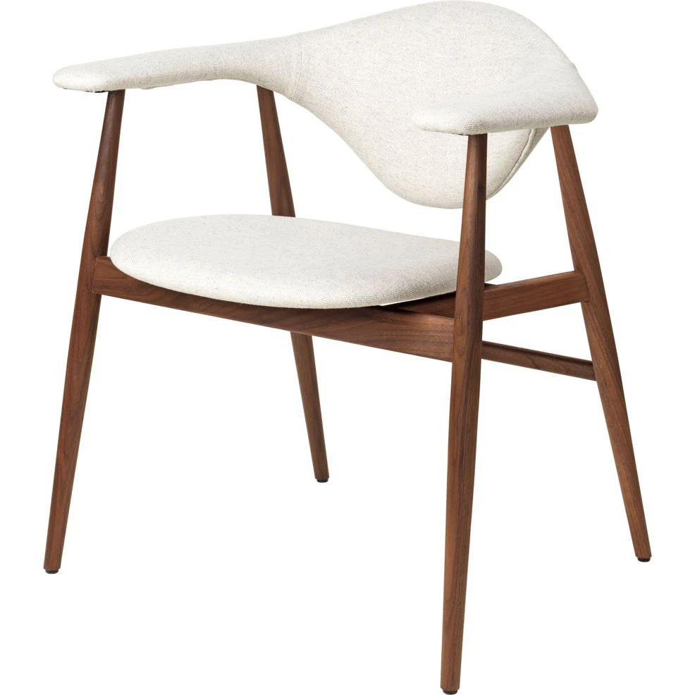 Gubi Masculo Esszimmerstuhl, Geöltes Walnussholz / Plain 0026 1 Gubi Masculo Esszimmerstuhl, Geöltes Walnussholz / Plain 0026