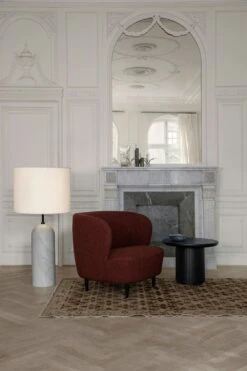 Gubi Moon Loungetisch Rund Ø60 X H55 Cm, Brown Black Eichenfurnier -SitzEleganz Geschaft gubi moon lounge table round 60 x h55 marble top gray 7