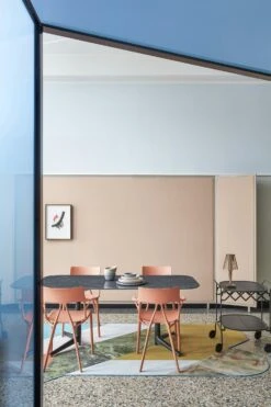 Kartell A.I. Stuhl, Orange 7 Kartell A.I. Stuhl, Orange -SitzEleganz Geschaft kartell ai stuhl 3