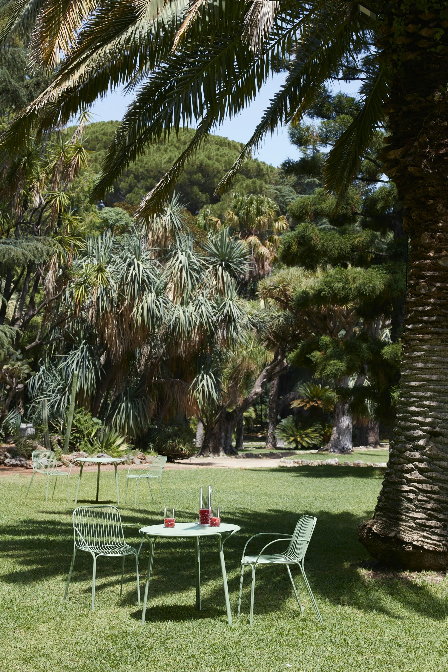 Kartell Hiray Tisch, Grün 3 Kartell Hiray Tisch, Grün – Bild 3