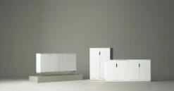 Volt Sideboard Bedeckte Türen, Weiß 8 Volt Sideboard Bedeckte Türen, Weiß -SitzEleganz Geschaft mavis volt sideboard 2