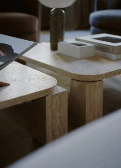 New Works Atlas Kaffeetisch 820x820 Mm, Unfilled Travertine -SitzEleganz Geschaft new works atlas 5