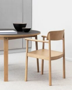 Normann Copenhagen Timb Lehnstuhl, Tan -SitzEleganz Geschaft normann copenhagen timb lehnstuhl 3
