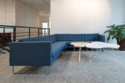 Swedese Flower Mono Tisch 90x84cm, Weiss/Chrom 9 Swedese Flower Mono Tisch 90x84cm, Weiss/Chrom -SitzEleganz Geschaft swedese flower mono tisch 114x107cm weiss 3