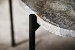 Woud LA TERRA Beistelltisch Travertin Grau, L: 57,2 Cm -SitzEleganz Geschaft woud la terra tisch travertin grau 4